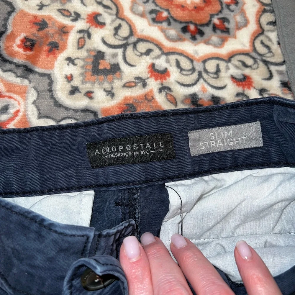 Aeropostale slim straight navel pants. Size 30X32. EUC.